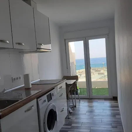 Muelle Konukevi 3*