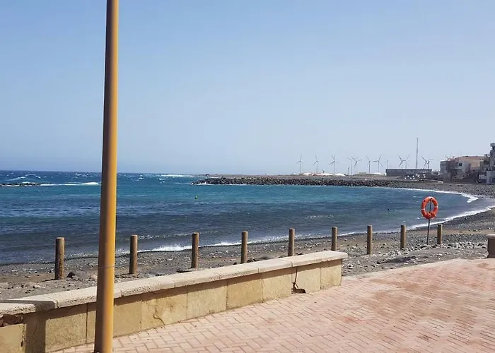 Muelle Konukevi 3*